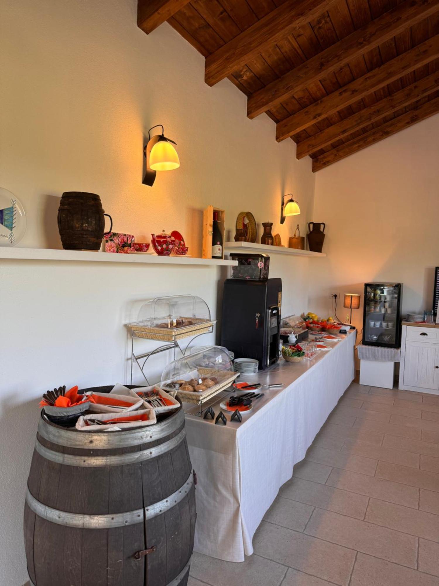 La Vinia Bed&Wine Experience - Adults Only Villa Sassari Exterior photo